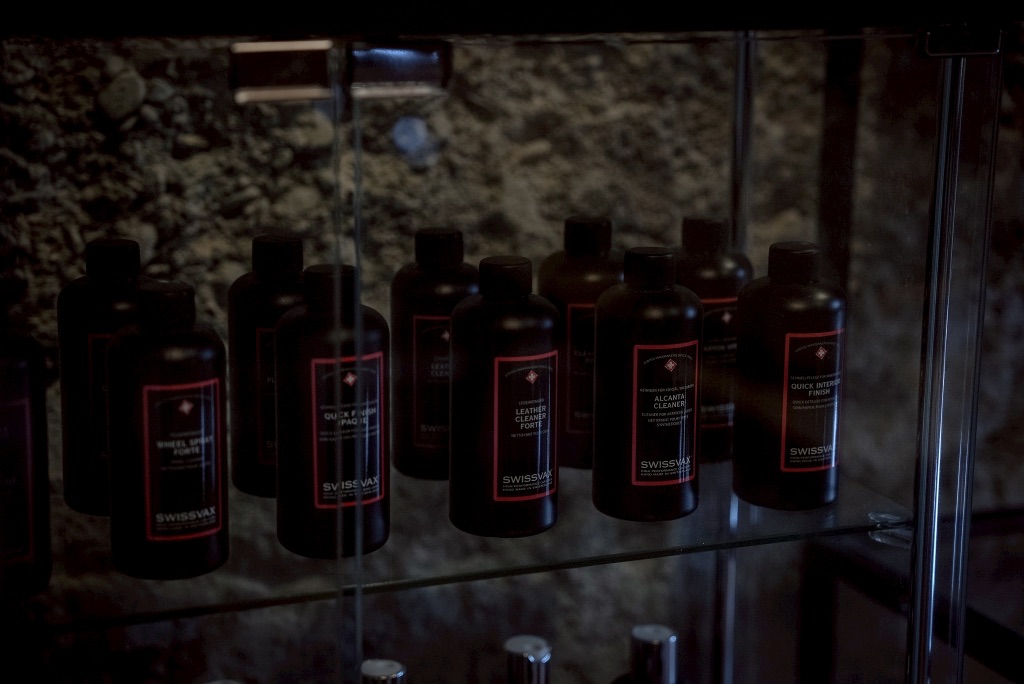 FOURSIDEラウンジ|SWISSVAX|京都