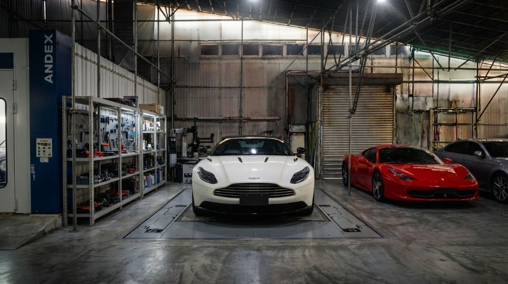 BESPOKE CENTER｜アストンマーティン・フェラーリ｜工場｜京都