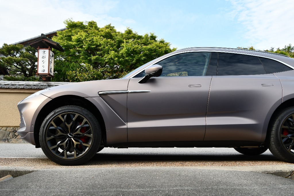 アストンマーティン｜DBX｜京都